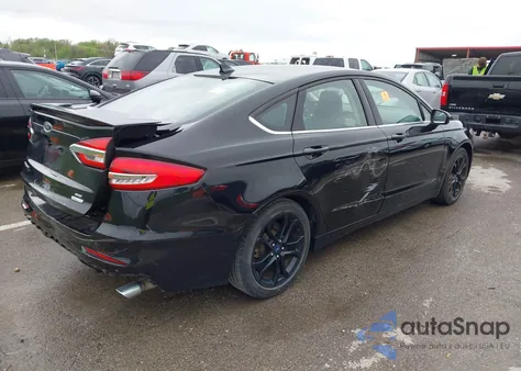 2019 Ford Fusion Se z USA, uszkodzony, nr VIN 3FA6P0HD8KR250818